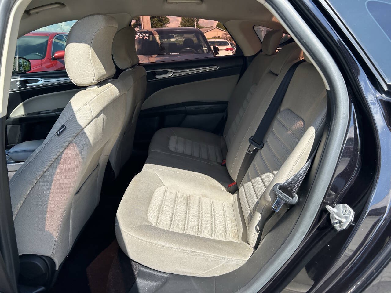 Used 2019 Ford Fusion S FWD image 9