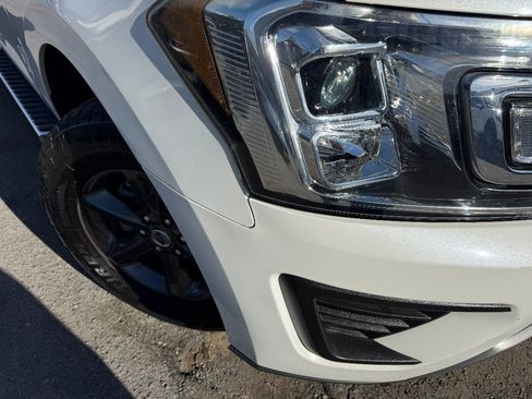 Used 2020 Ford Expedition Max XLT w/ Equipment Group 202A image 3
