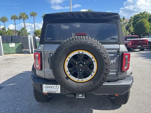 Used 2021 Ford Bronco Badlands image 3