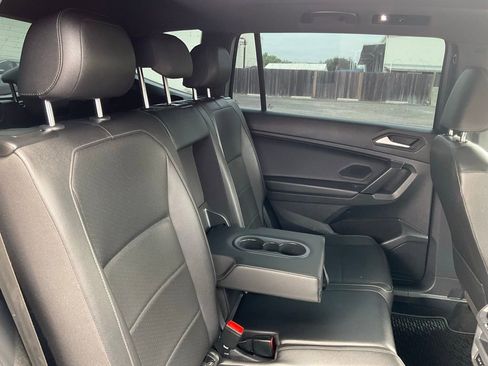 Used 2019 Volkswagen Tiguan SEL Premium R-Line image 44
