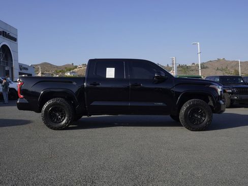 Used 2024 Toyota Tundra Platinum AWD/4WD image 3