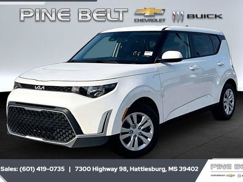 Used 2024 Kia Soul LX FWD image 10