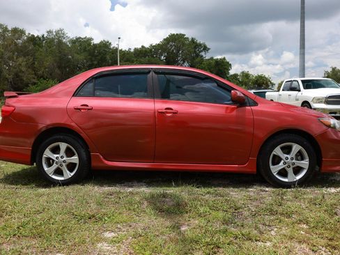 Used 2011 Toyota Corolla FWD image 13