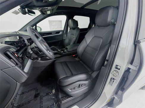 New 2026 Porsche Cayenne E-Hybrid image 5