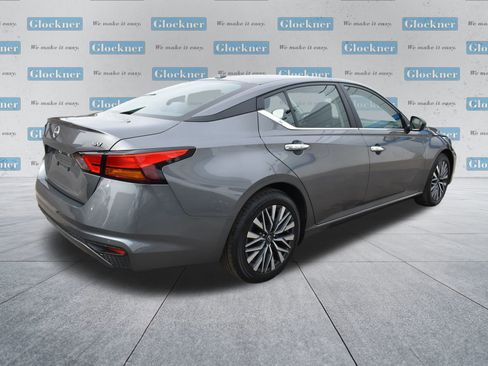 Used 2024 Nissan Altima 2.5 SV image 13