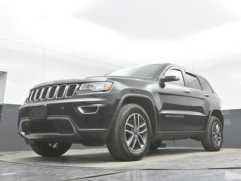 Used 2019 Jeep Grand Cherokee Limited AWD/4WD image 42