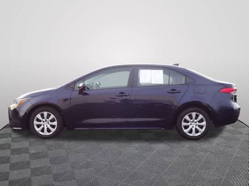 Used 2024 Toyota Corolla LE FWD image 2