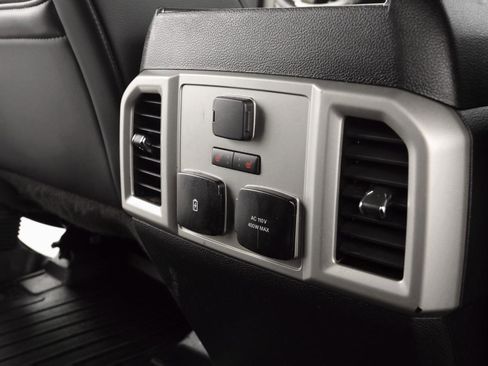 Used 2019 Ford F250 Lariat image 28