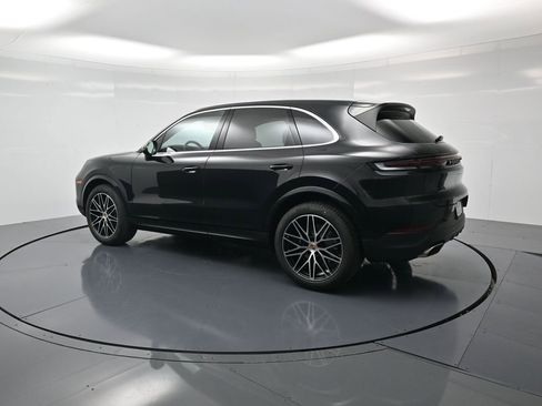 New 2026 Porsche Cayenne image 3