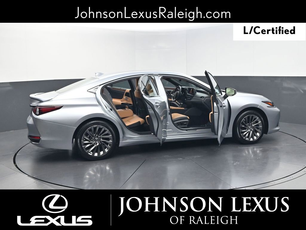 Certified 2024 Lexus ES 300h Ultra Luxury w/ Accessory Package (Z2) FWD image 31