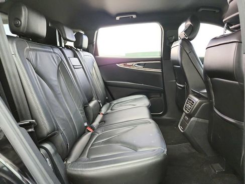 Used 2016 Lincoln MKX Select w/ Select Plus Package AWD/4WD image 28