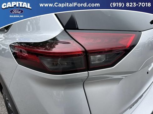 Used 2025 Nissan Rogue SV FWD image 15