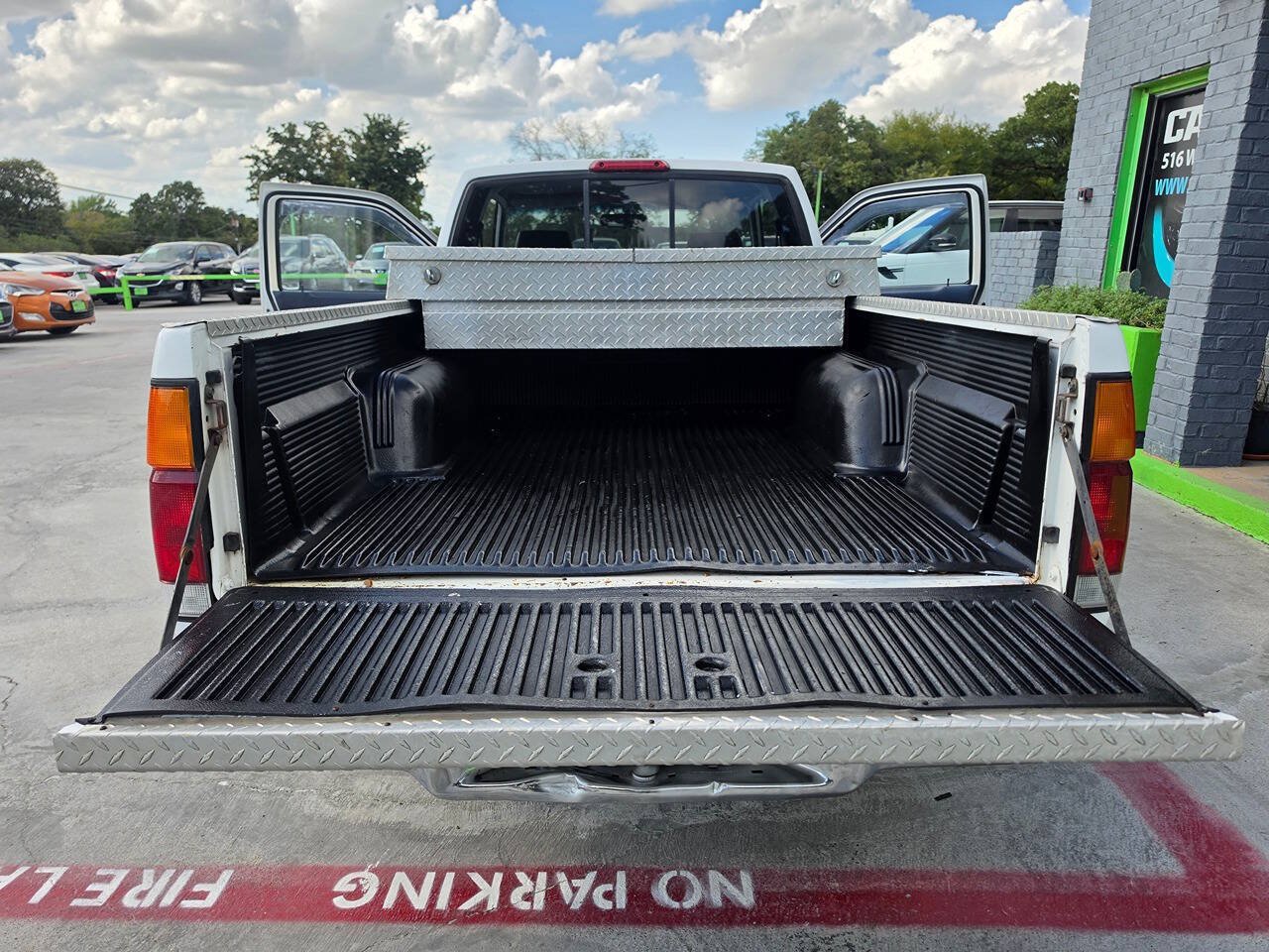 Used 1995 Nissan Pickup XE RWD image 20