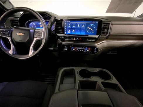 Used 2023 Chevrolet Silverado 1500 LT AWD/4WD image 15