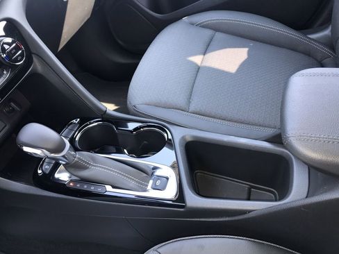 Used 2023 Buick Encore GX Select w/ Sport Touring Package FWD image 20