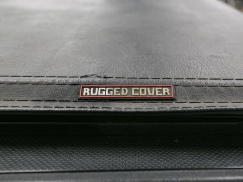 Used 2017 Toyota Tacoma SR5 image 13