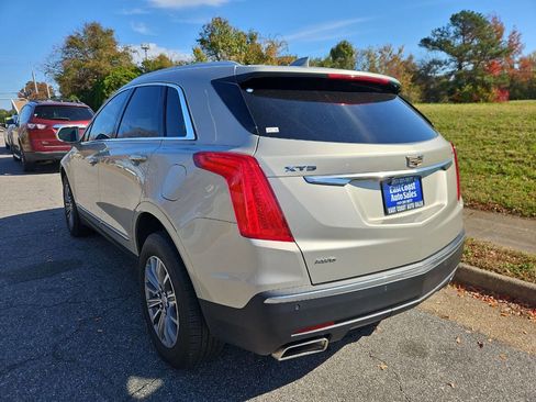 Used 2017 Cadillac XT5 Luxury w/ Driver Awareness Package image 4