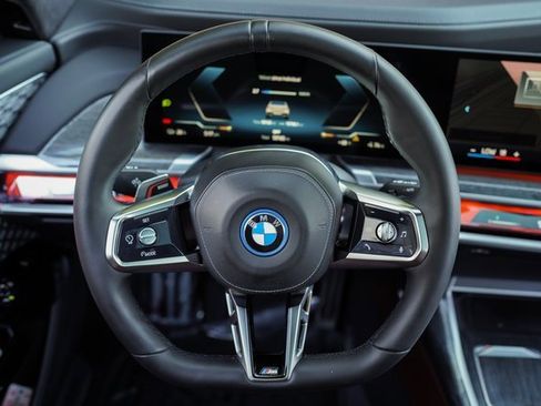 Used 2023 BMW i7 xDrive60 image 27