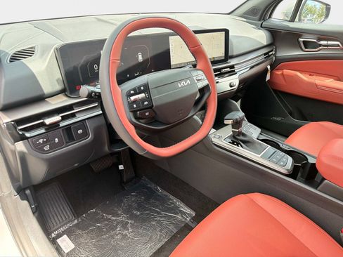 New 2026 Kia Sportage SX FWD image 19