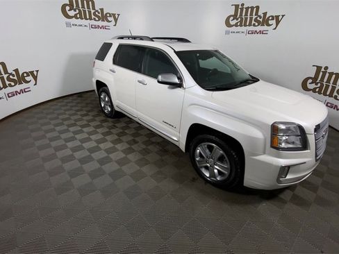 Used 2017 GMC Terrain Denali image 2