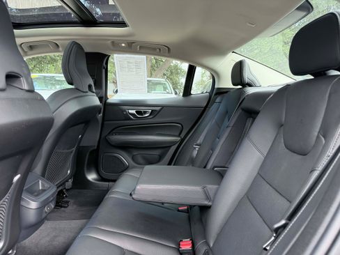 Certified 2025 Volvo S60 B5 Plus w/ Protection Package Premier FWD image 15