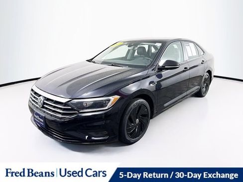Used 2019 Volkswagen Jetta SEL Premium FWD image 3
