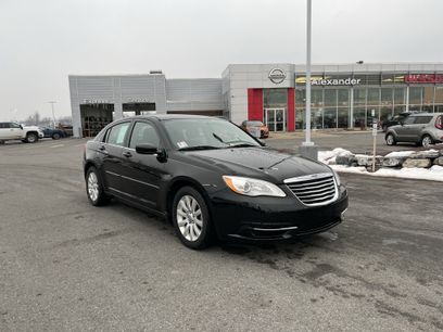 Used 2013 Chrysler 200 Touring w/ S Exterior Appearance Pkg