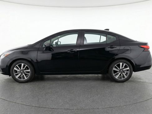 Used 2025 Nissan Versa SV FWD image 5