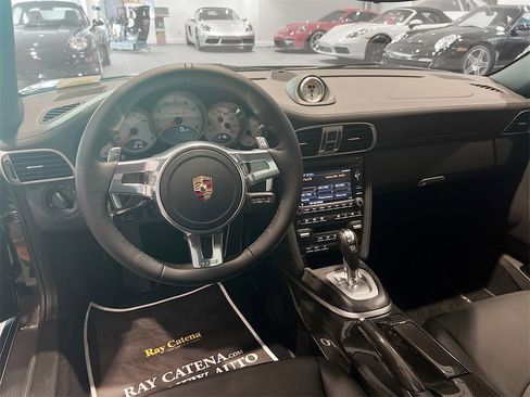 Used 2012 Porsche 911 Turbo S image 24