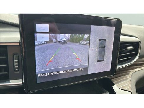 Used 2022 Ford Explorer Limited image 20