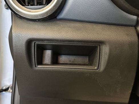 Used 2025 Nissan Versa SV w/ Trunk Package FWD image 20