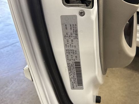 Used 2017 Dodge Grand Caravan SE w/ Power Window Group image 32