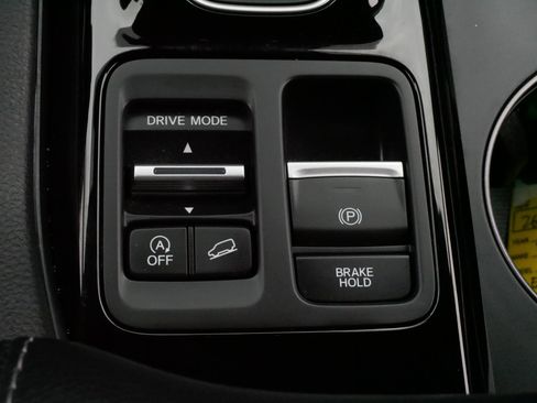 Used 2023 Honda Pilot EX-L image 25