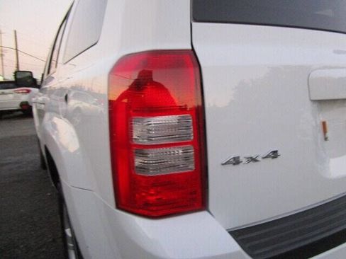 Used 2016 Jeep Patriot Latitude image 20