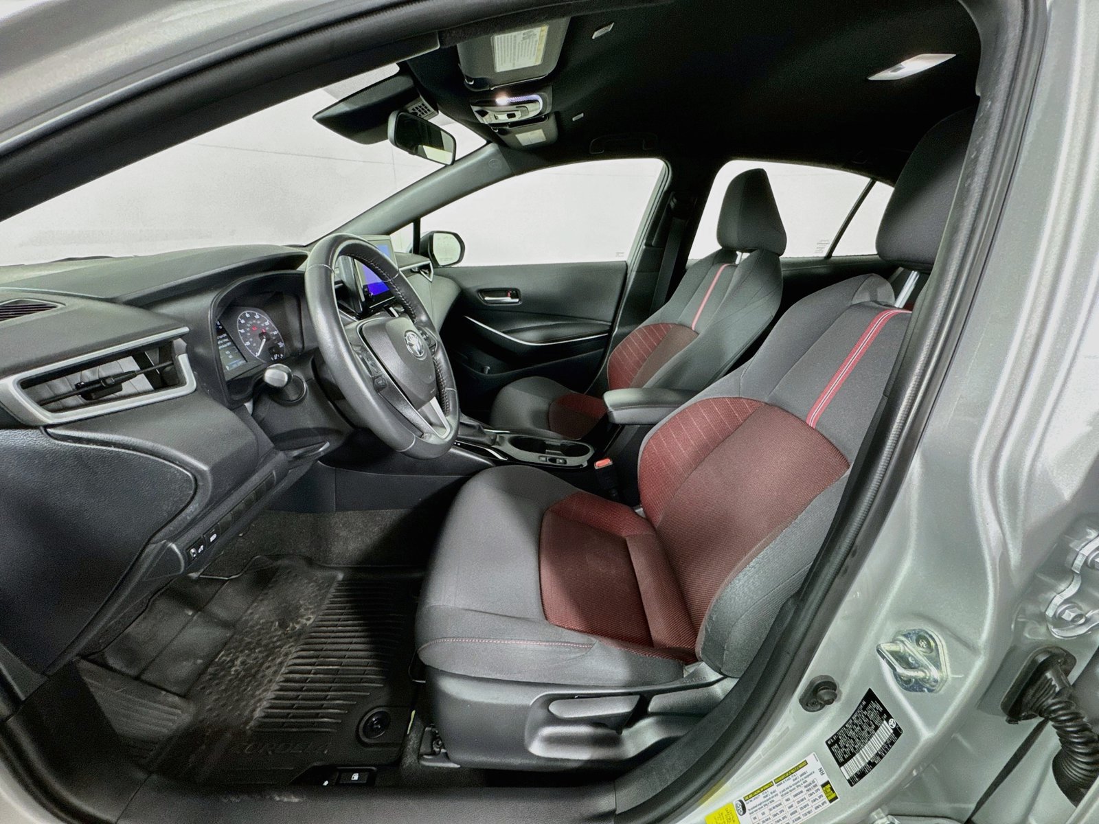 Used 2024 Toyota Corolla SE FWD image 19