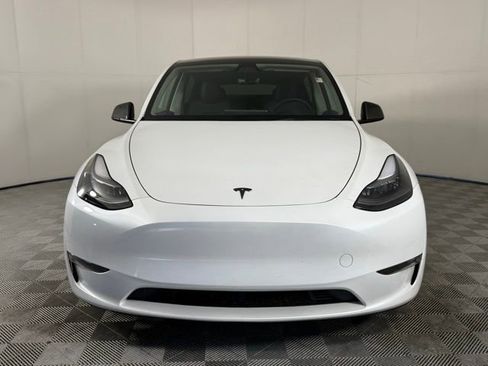 Used 2023 Tesla Model Y Long Range AWD/4WD image 9