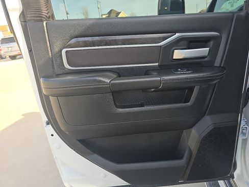 Used 2024 RAM 2500 Big Horn image 14