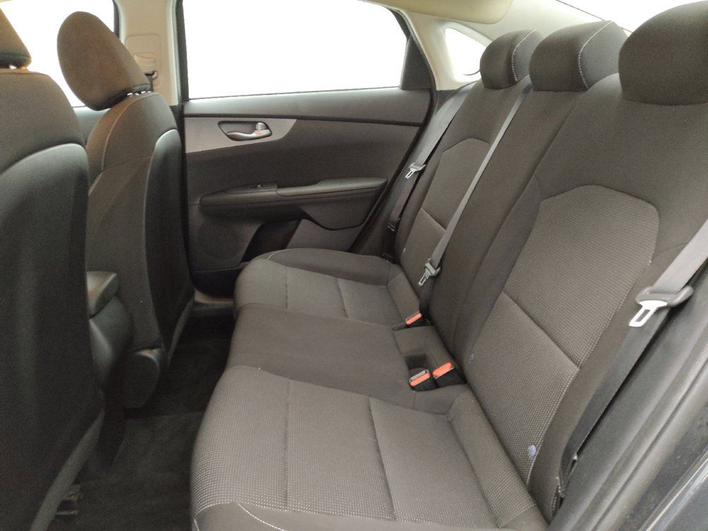 Used 2019 Kia Forte LXS FWD image 18