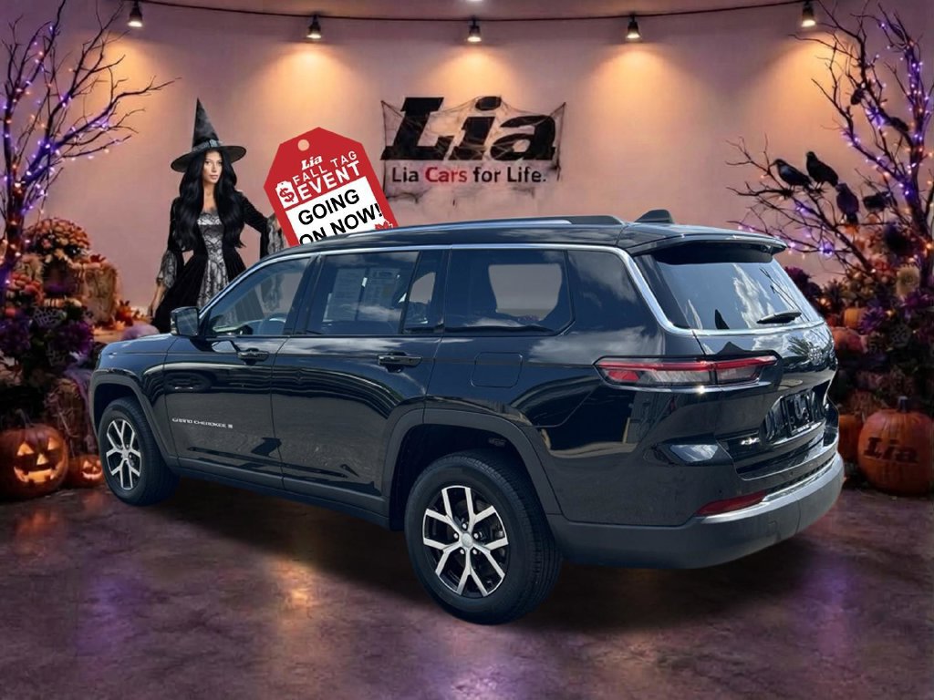 Used 2023 Jeep Grand Cherokee L Limited AWD/4WD image 7