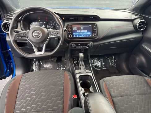 Used 2024 Nissan Kicks SR image 12