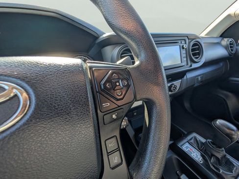 Used 2018 Toyota Tacoma SR image 37