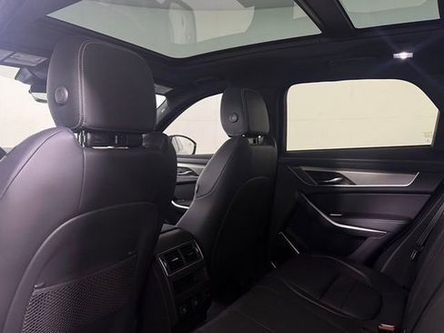 New 2025 Jaguar F-PACE R-Dynamic S image 25