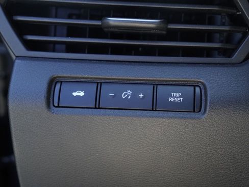 Used 2024 Nissan Altima 2.5 S FWD image 9