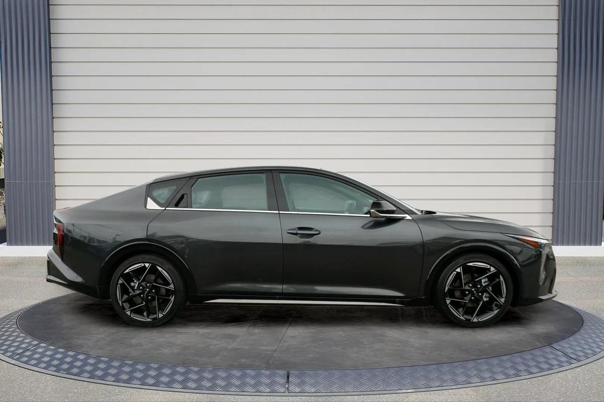 Used 2025 Kia K4 GT-Line w/ GT-Line Sunroof Package FWD image 8