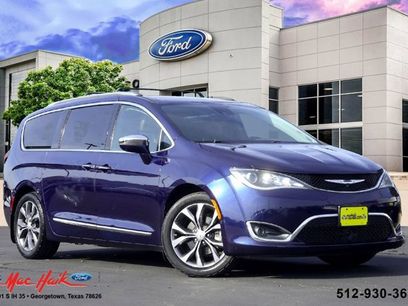 Used 2017 Chrysler Pacifica Limited