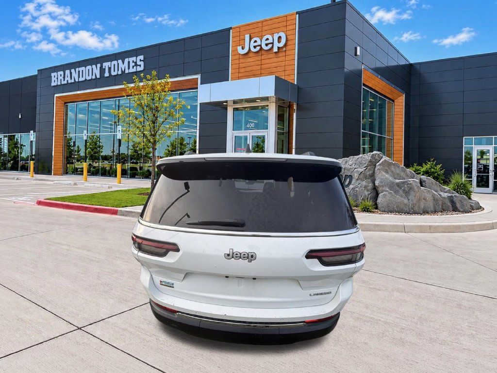 Used 2024 Jeep Grand Cherokee L Laredo w/ Luxury Tech Group I RWD image 17