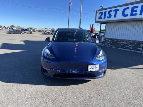 Used 2022 Tesla Model Y Performance image 2
