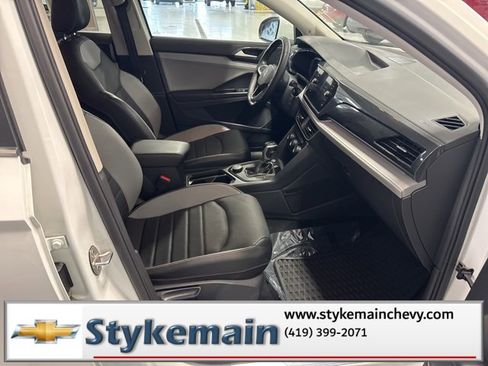 Used 2022 Volkswagen Taos SEL image 18