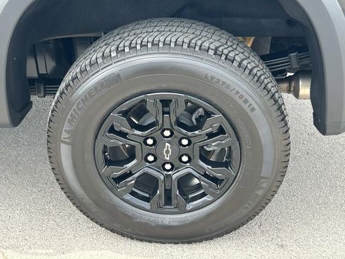 Used 2022 Chevrolet Silverado 1500 ZR2 w/ Technology Package AWD/4WD image 15