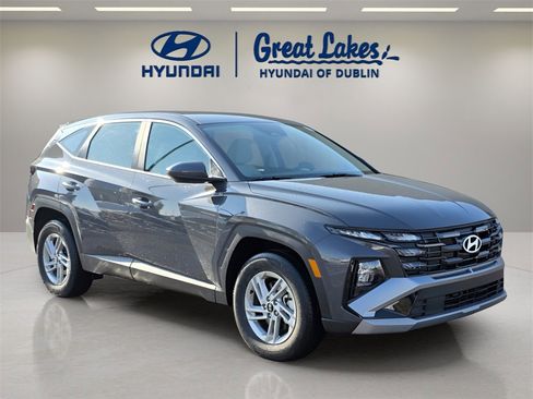 Certified 2025 Hyundai Tucson SE image 7